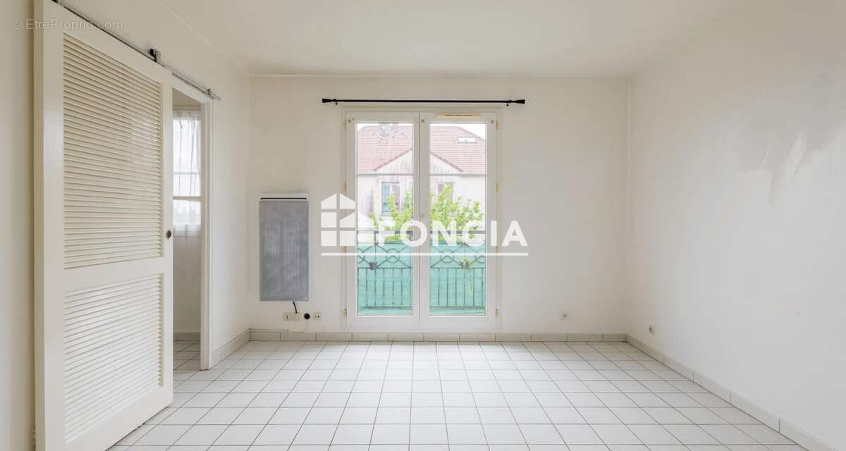Appartement à BAILLY-ROMAINVILLIERS