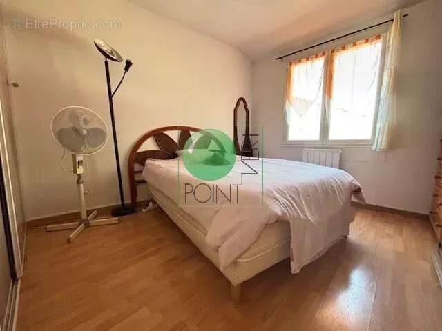 Appartement à BAULNE