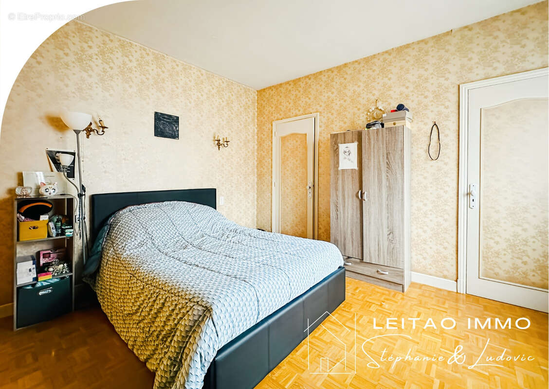 Maison 7 PIECES + 2 grands garages - photo 9