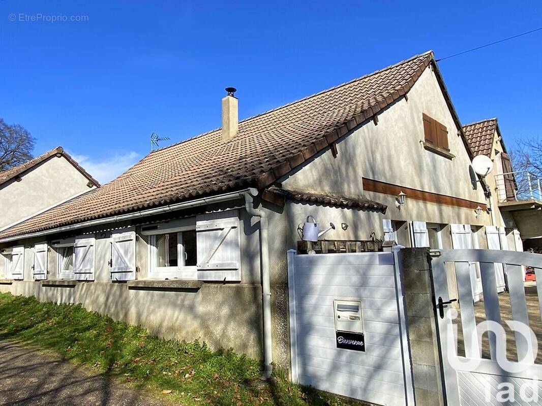 Photo 1 - Maison à TREIGNY