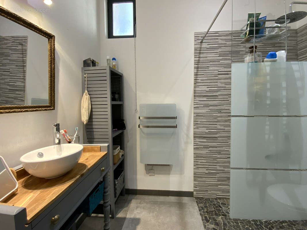Maison de village en pierre avec terrain et piscine. - photo 13