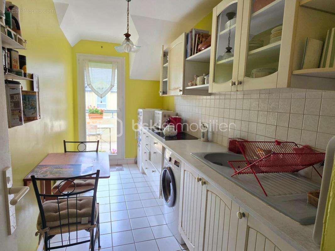 Appartement à LIVRY-GARGAN
