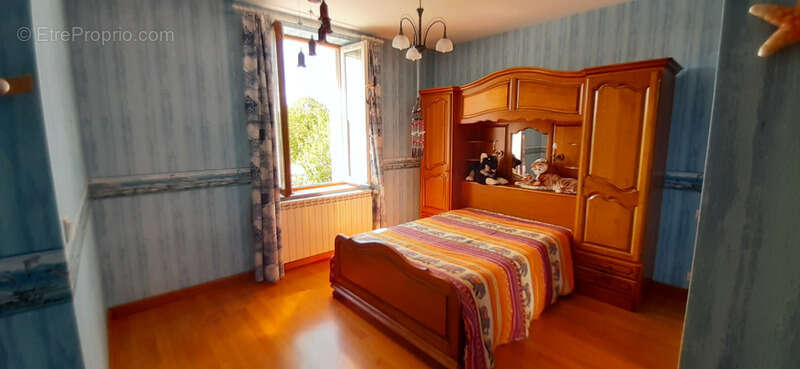 Maison à VILLEFRANCHE-DE-ROUERGUE
