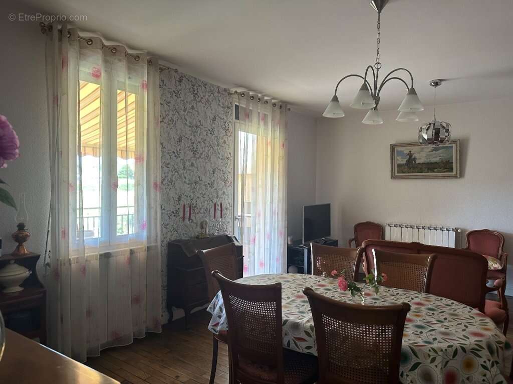Appartement à PARAY-LE-MONIAL