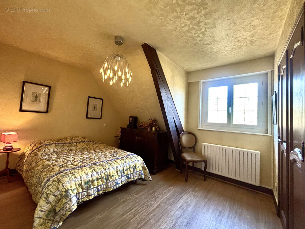 Maison à PARAY-LE-MONIAL