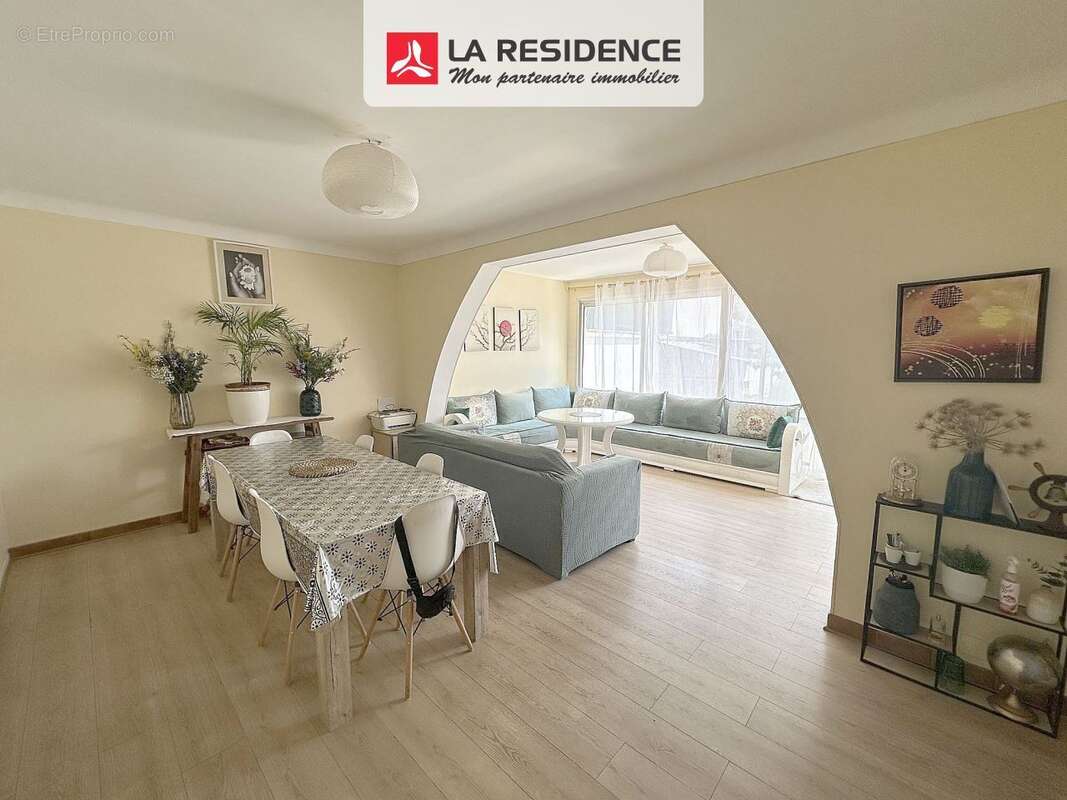 Maison 110 m² à Stains  - photo 8