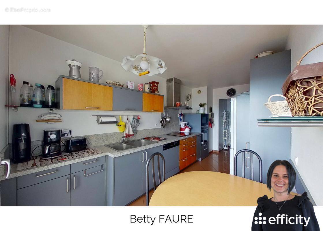 Appartement à SAINT-ETIENNE