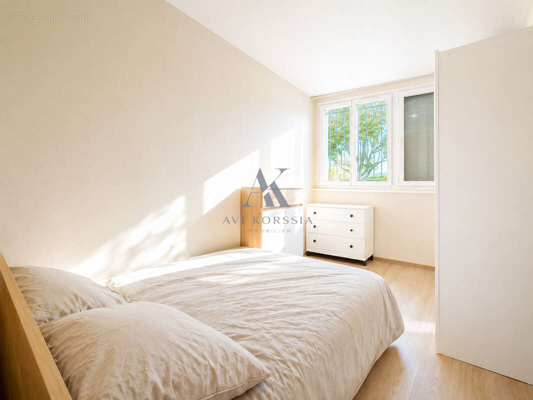 Saint-Priest   Appartement T4 lumineux avec parking et cave - photo 5