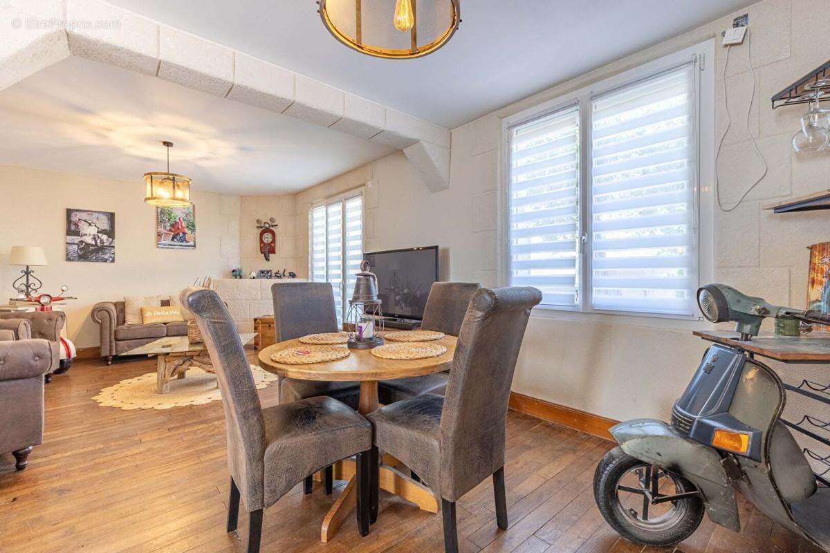 Maison à SALBRIS