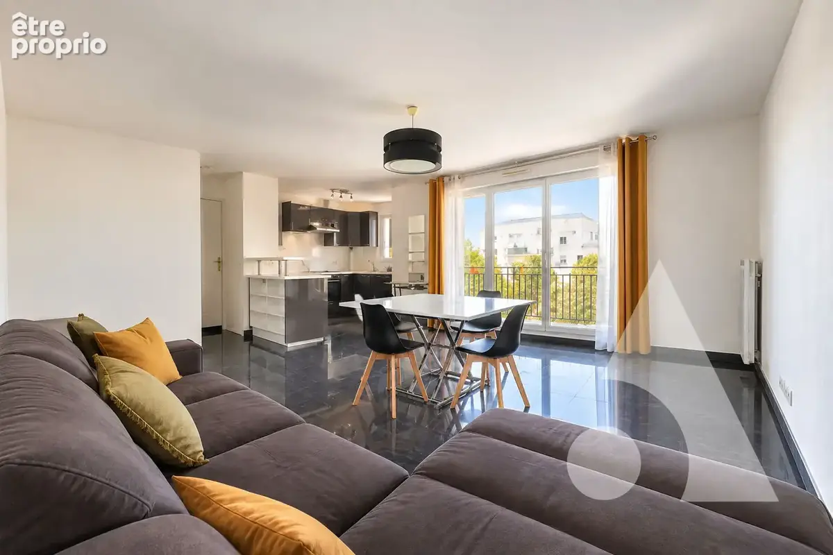 Appartement à CORBEIL-ESSONNES