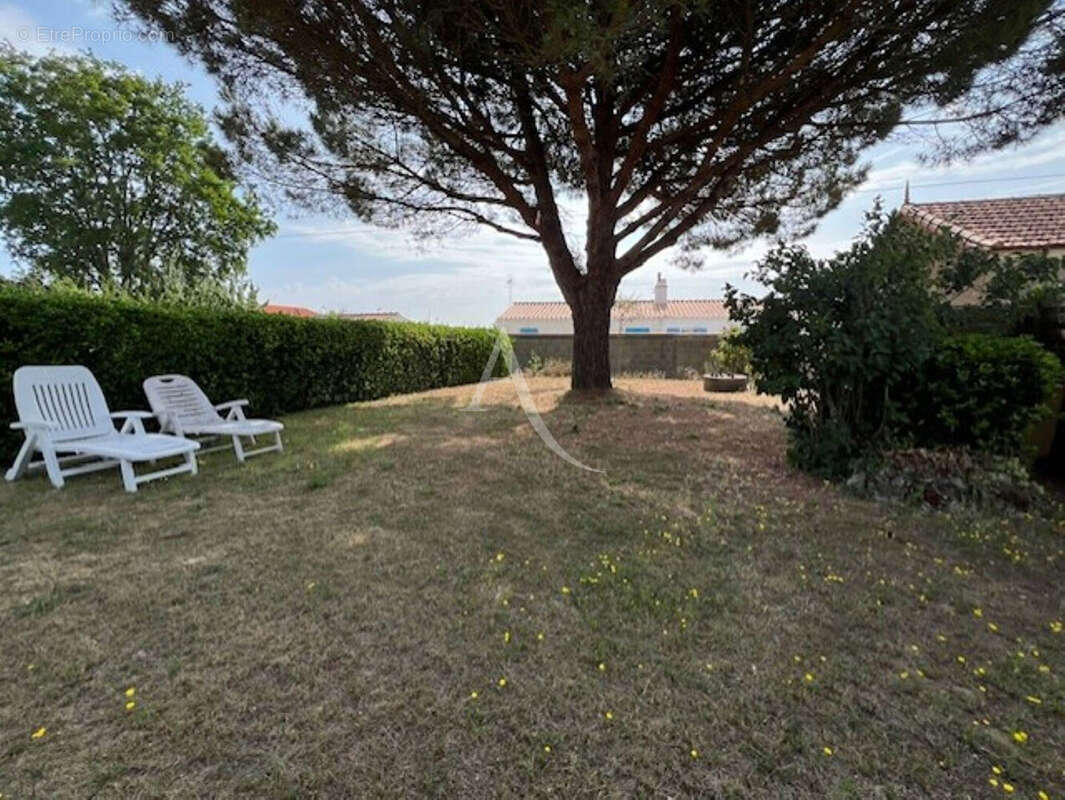 Maison à L&#039;EPINE