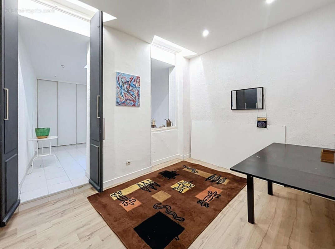 Appartement à MARSEILLE-6E