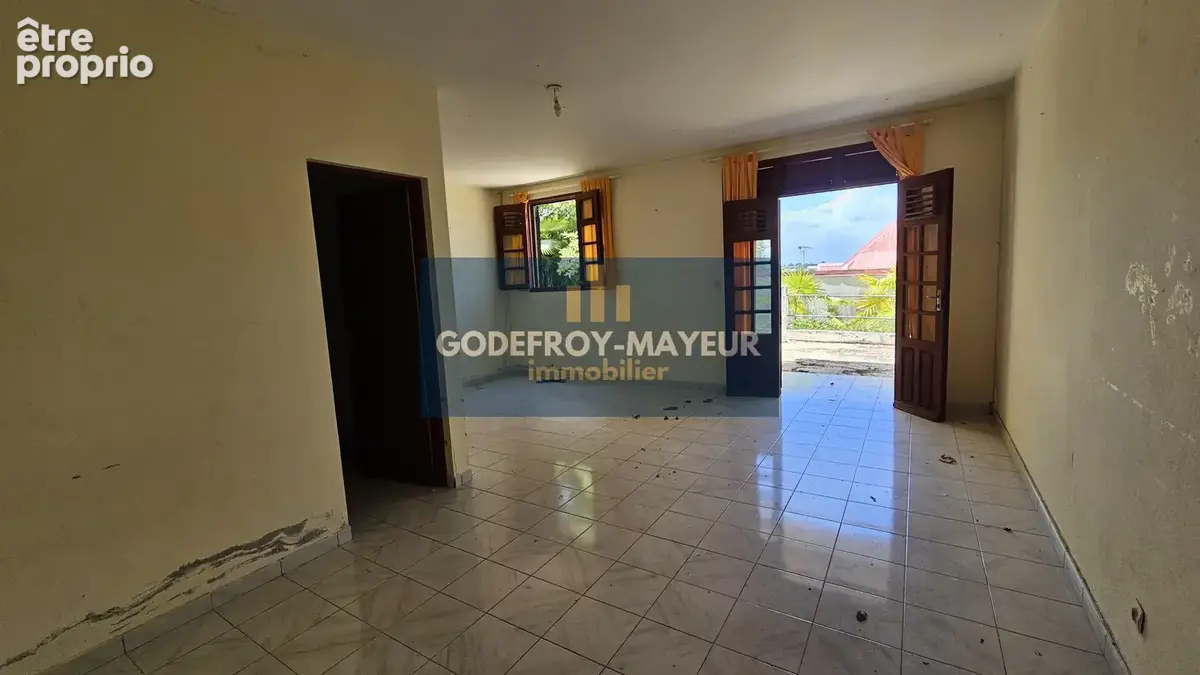 Maison de 4 chambres avec travaux - Vue mer - Le Gosier - photo 10
