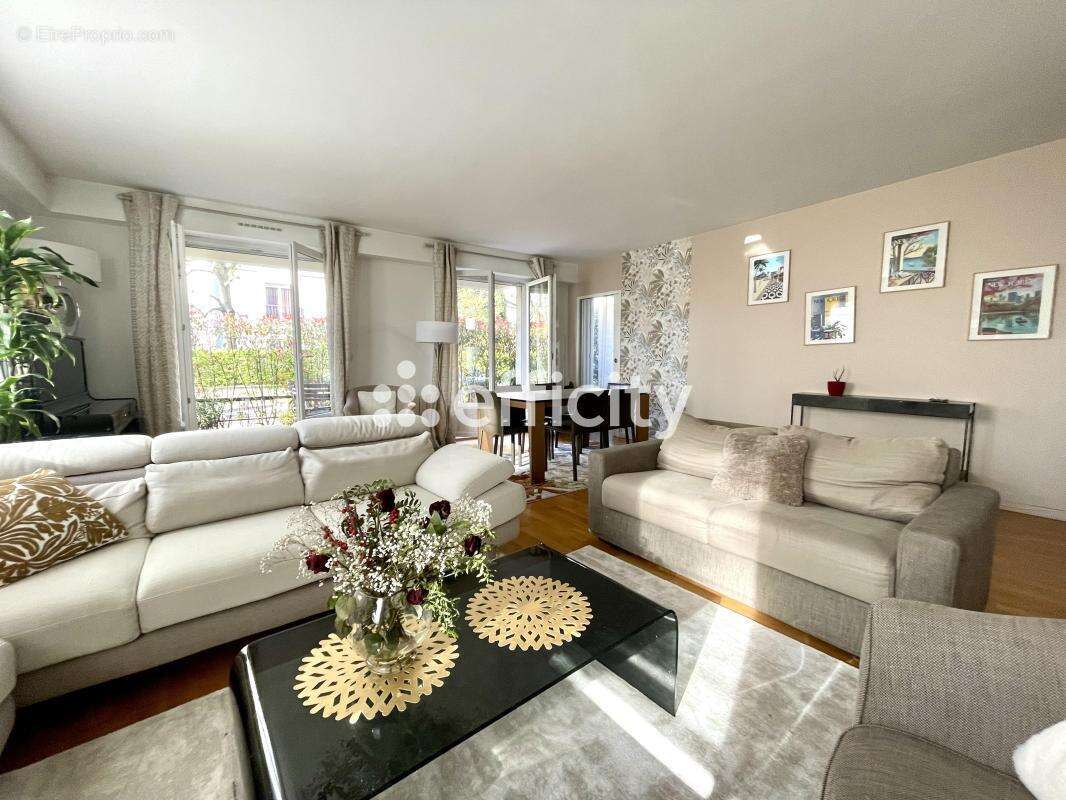 Appartement à VERSAILLES