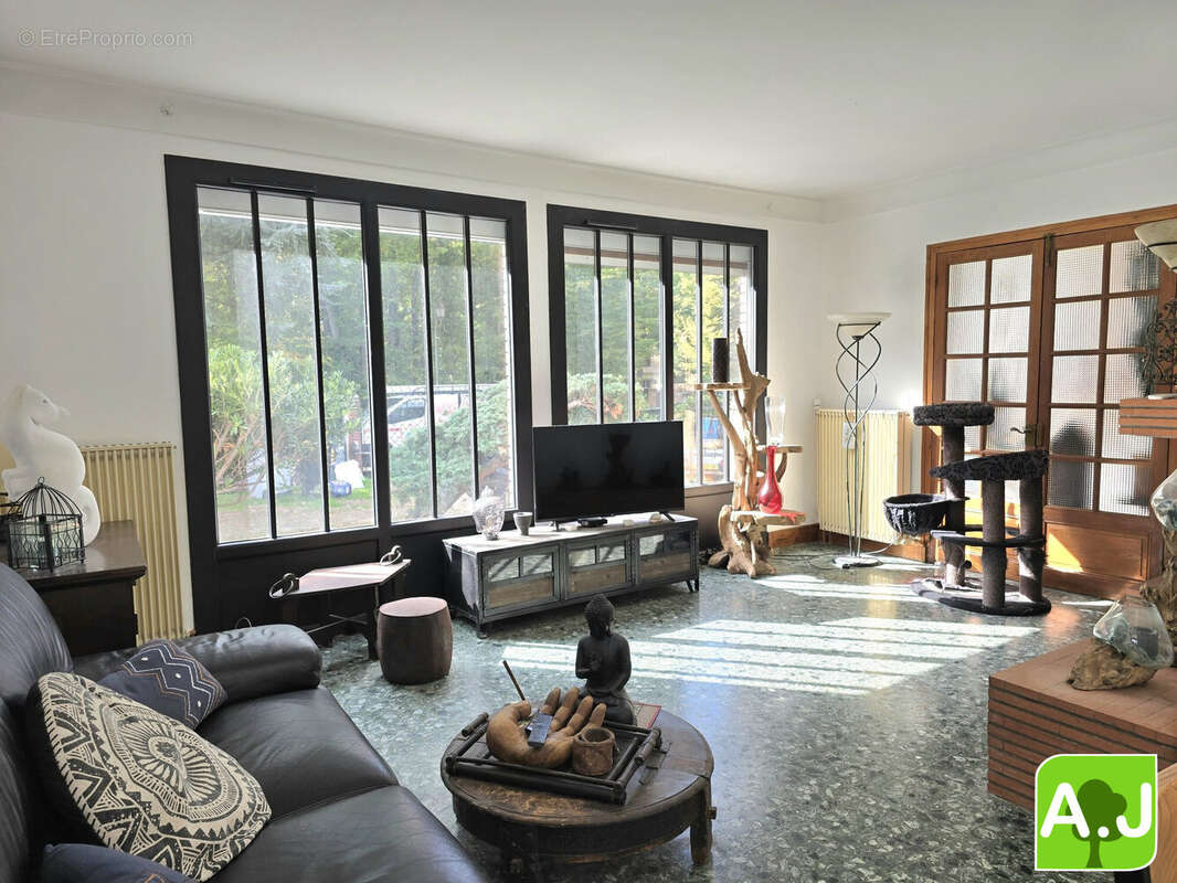 Maison à EZY-SUR-EURE