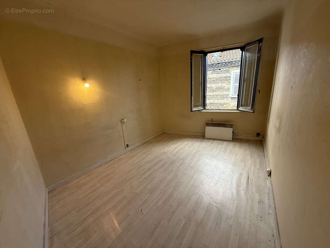 Peage de roussillon - immeuble - 140m2 - photo 9