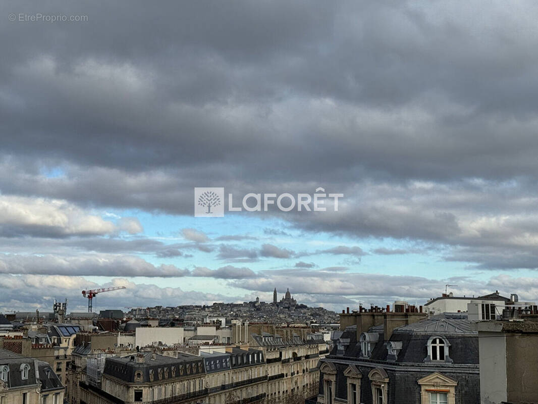 Appartement à PARIS-8E