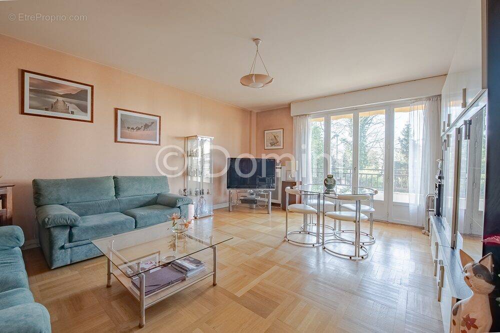 Appartement à FONTENAY-SOUS-BOIS