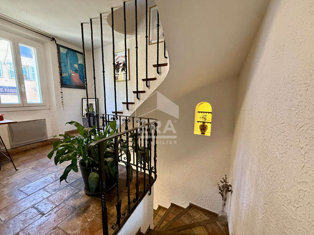 Maison à MOUGINS
