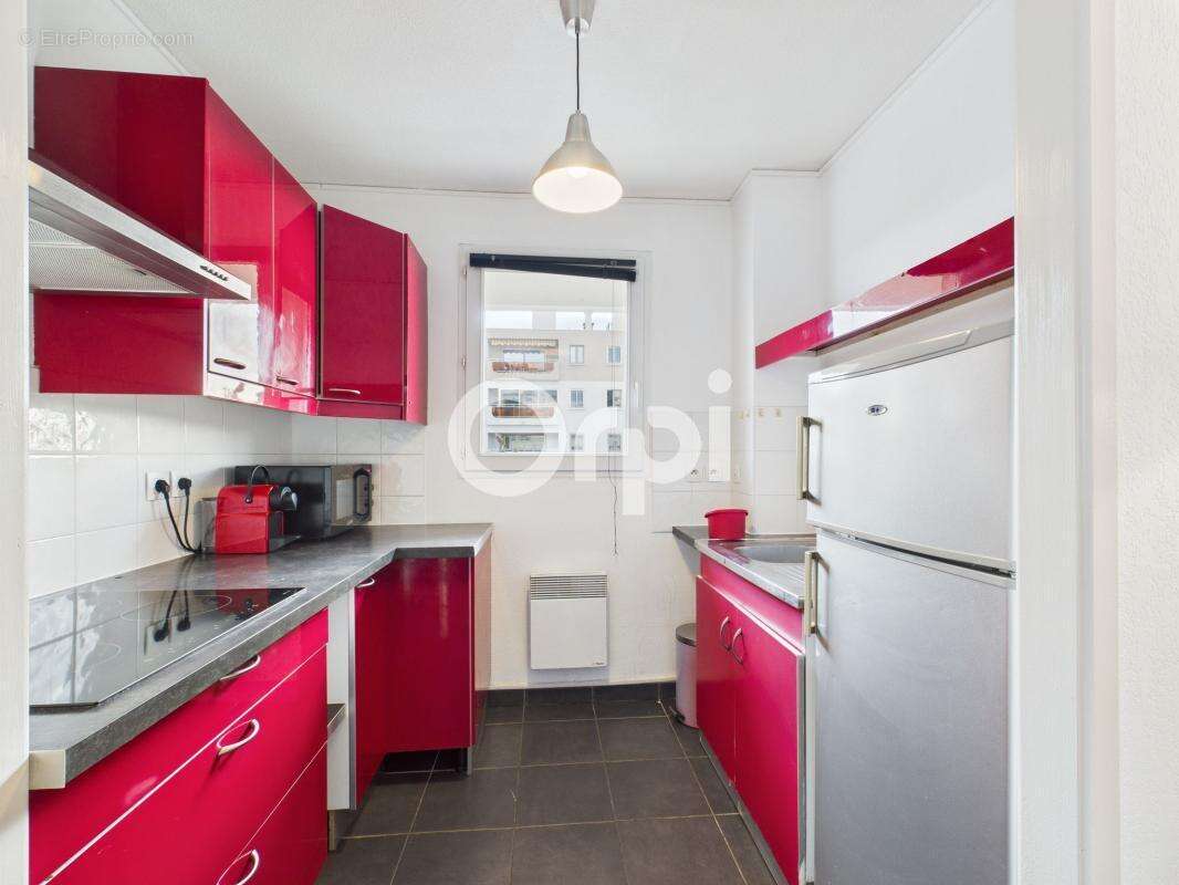 Appartement à vendre, centre ville MANDELIEU, proche de tout, terrasse - photo 3
