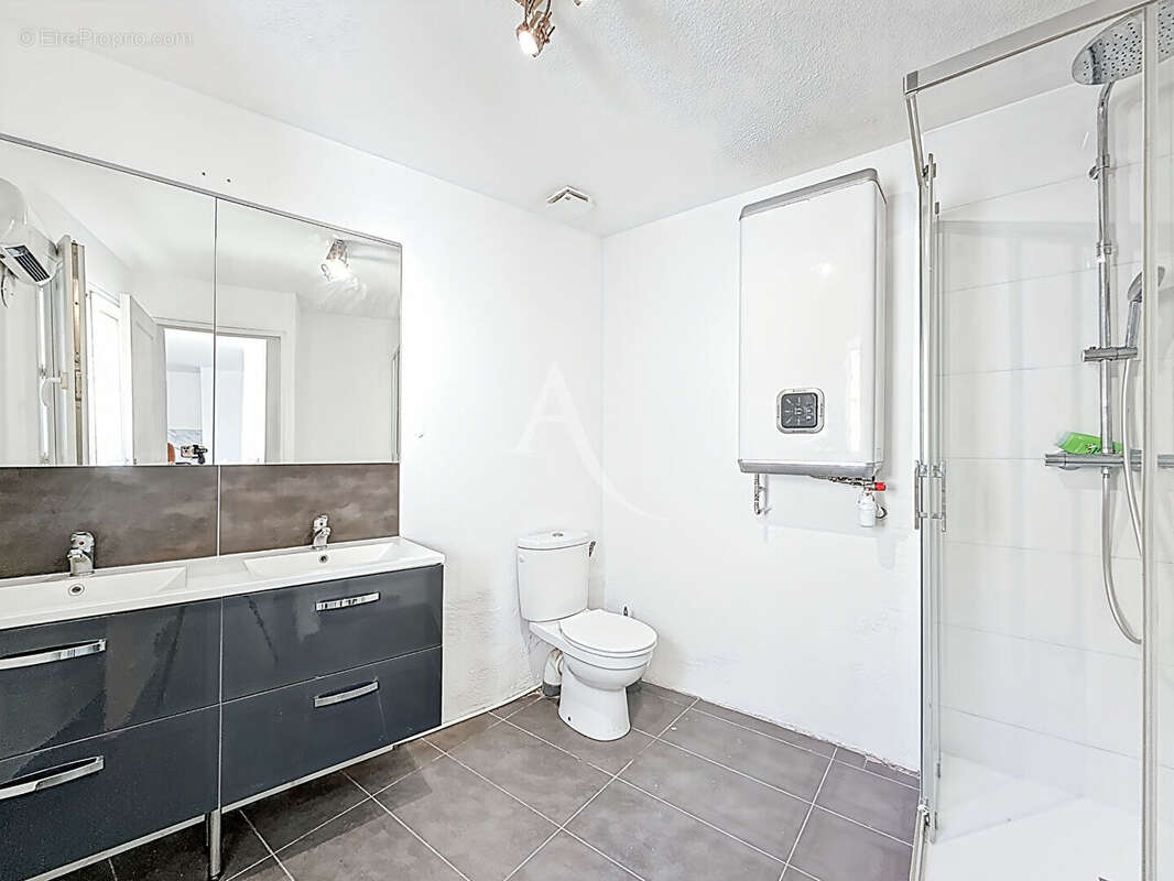 Studio  à Cannes avec  30m²  de toit terrasse - photo 4
