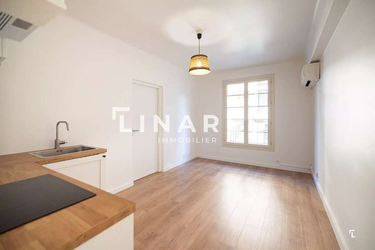 Appartement à MARSEILLE-5E