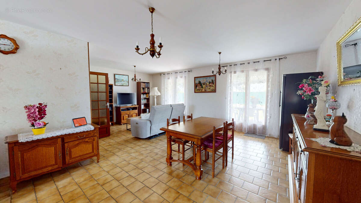 Rare ! Maison de plain pied Saumur - photo 3