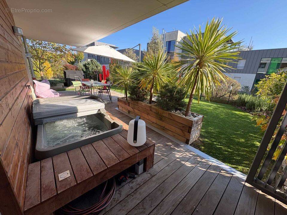 Appartement à BASSENS