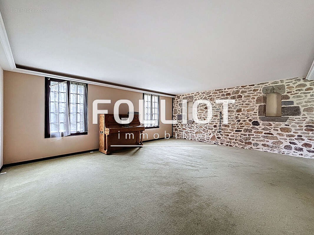 Maison à SAINT-AUBIN-DES-PREAUX