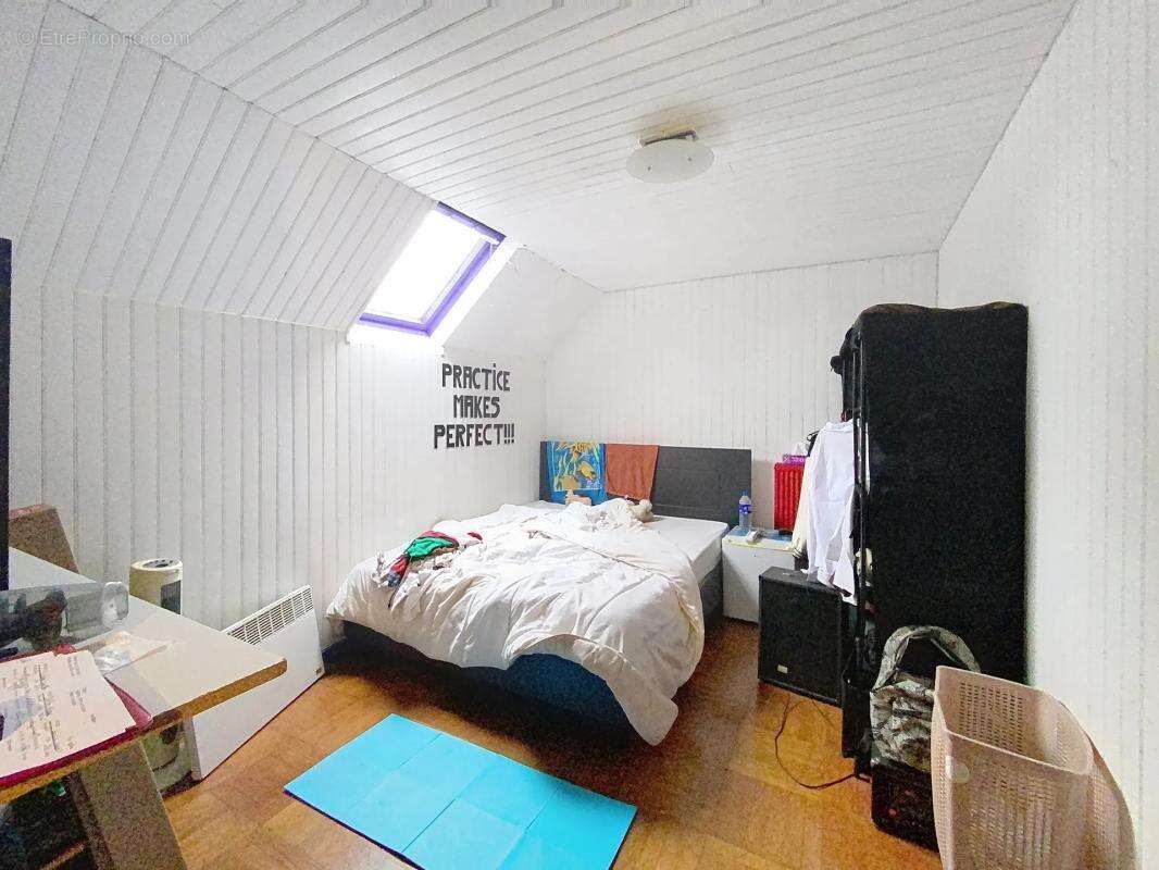 Maison à MELZ-SUR-SEINE