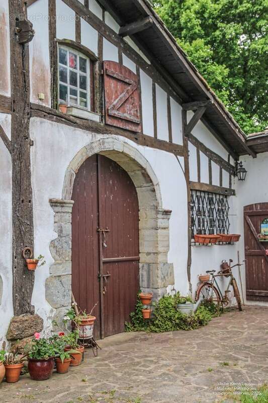 La métairie de Lagouarde à Pouillon de 1,3 hectare - photo 38