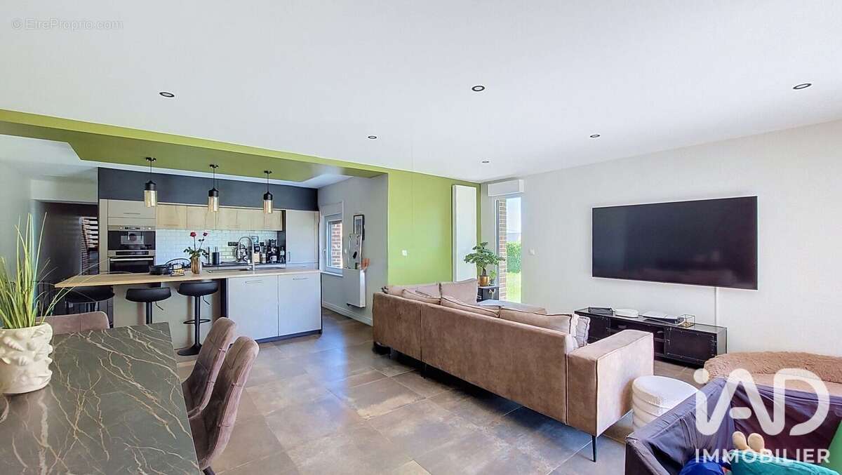 Maison 156 m² à Sepmeries  - photo 2