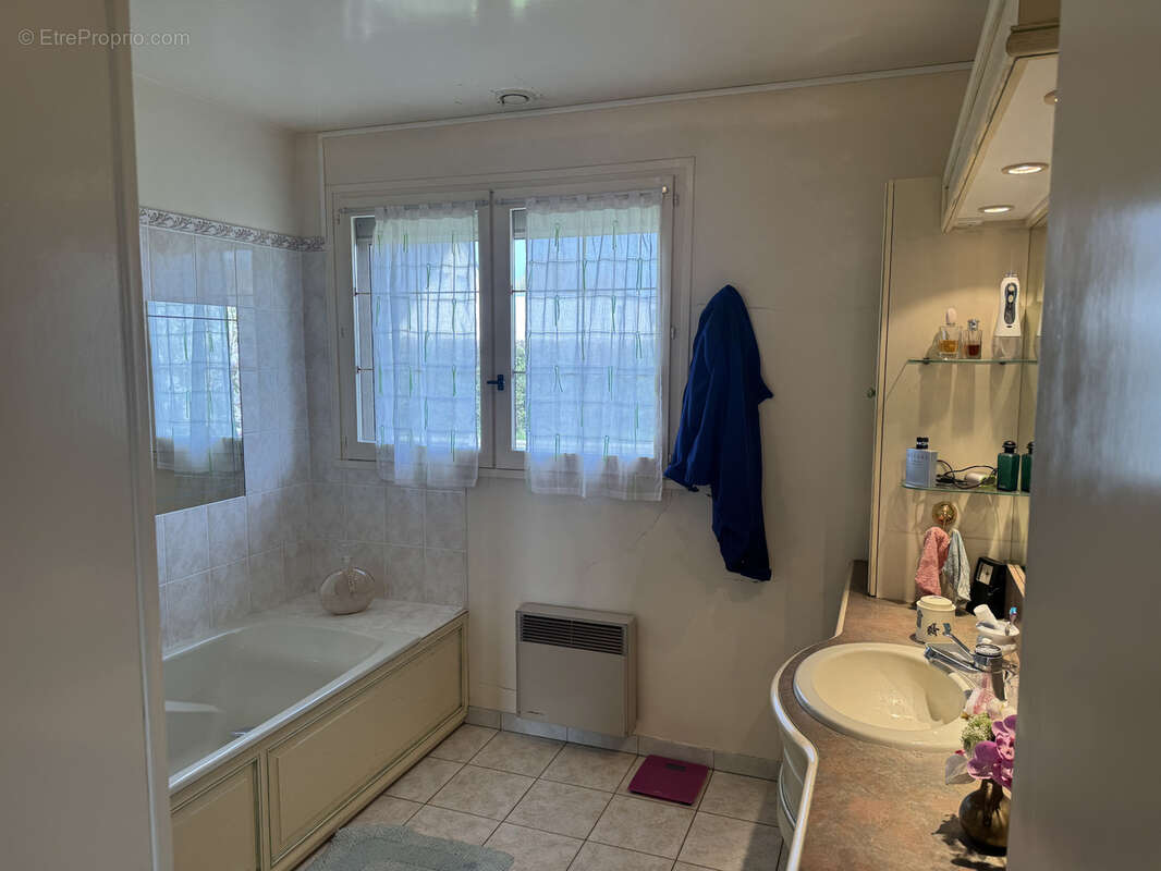 Maison à CORNEVILLE-SUR-RISLE