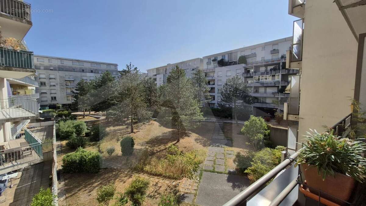 Résidence Le Jardin des Muses  4P+C traversant de 79,32 m2 a - photo 6