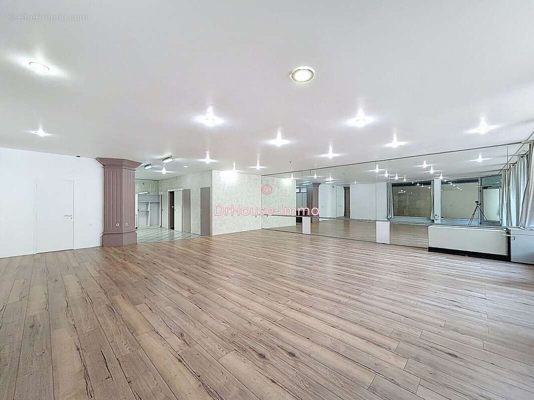 Commerce à SAINT-ETIENNE