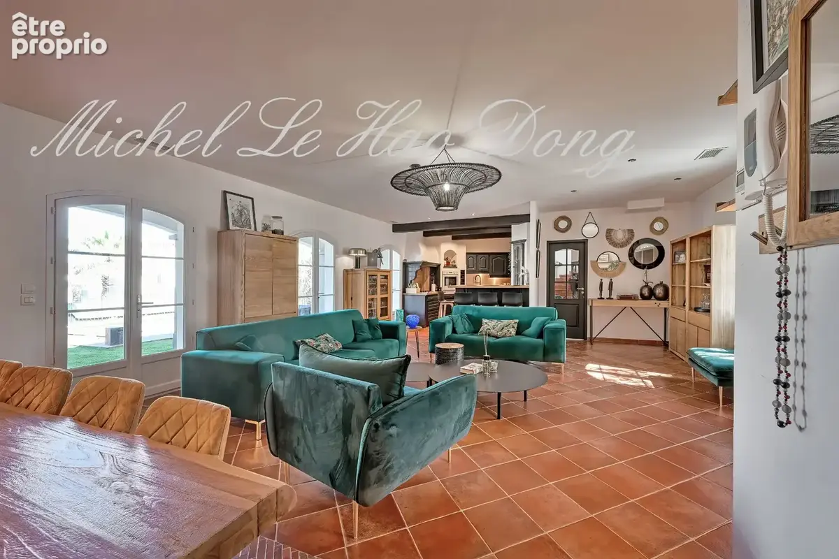 Dpt Gard (30), à vendre AIGUES MORTES maison P5 de 155,03 m² - Terrain de 536 m² - photo 6