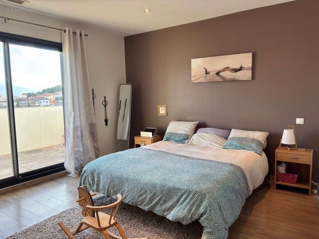 Chambre - Maison à VILLENEUVE-DE-LA-RAHO