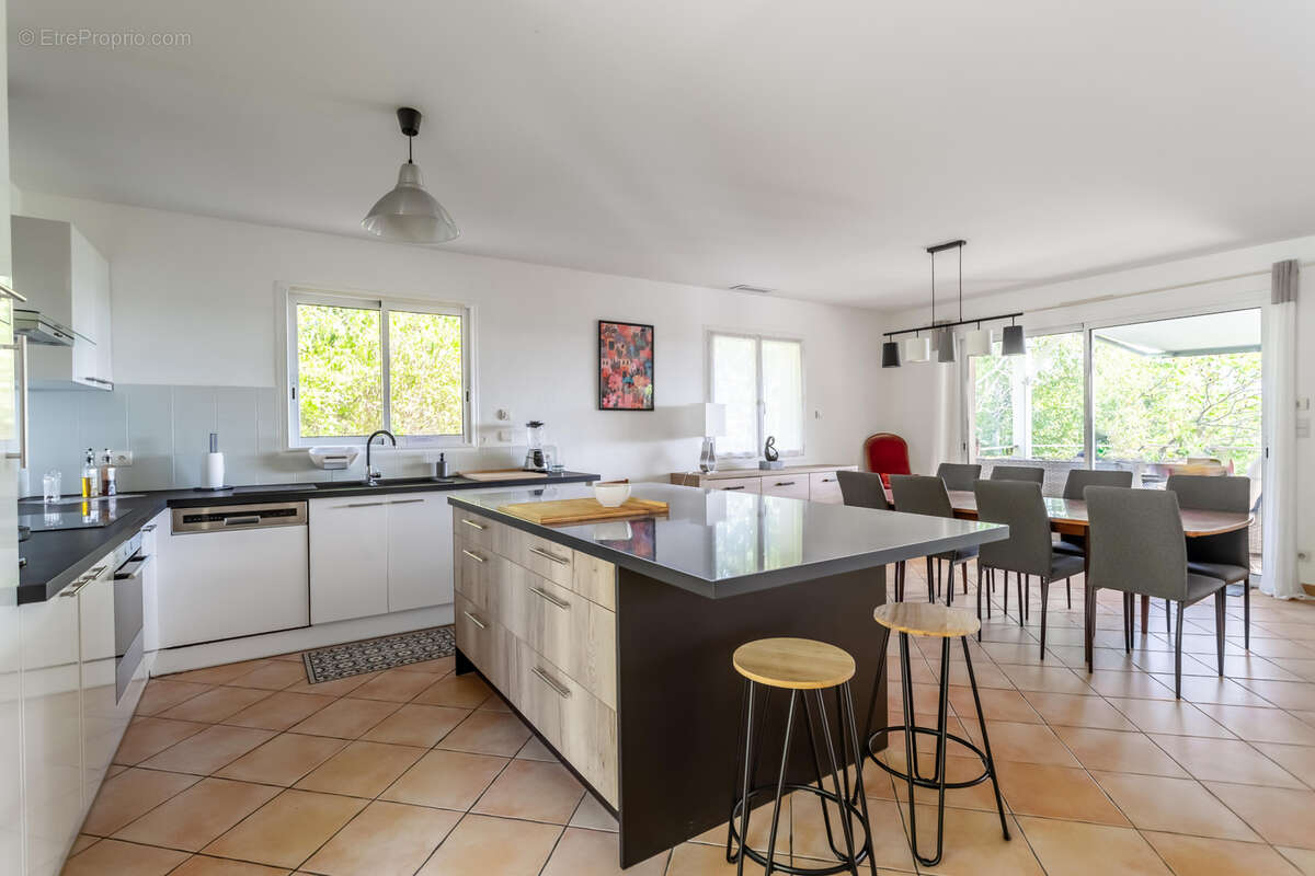 Maison à MONFLANQUIN