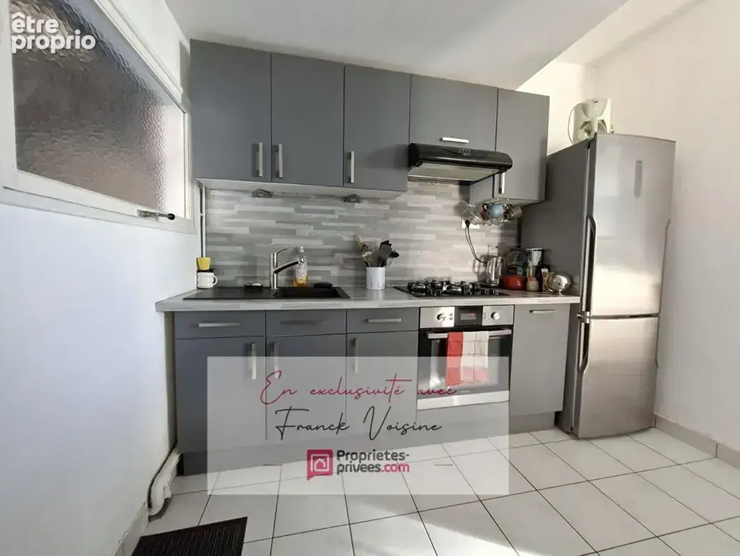 A VENDRE en Exclusivité aux Herbiers, maison de 104 m2 avec 2 chambres (possibilité 3° chambre)  et 1 bureau sur une parcelle de - photo 5
