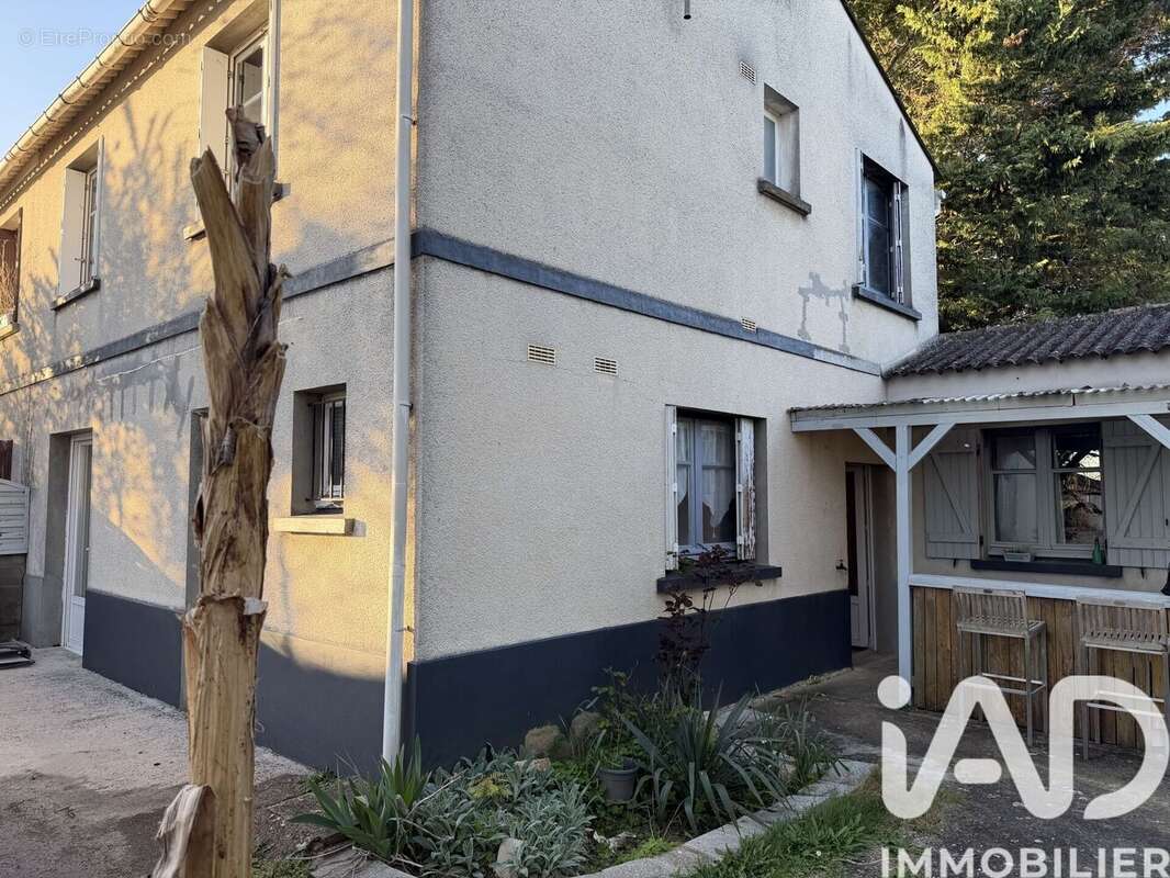 Photo 2 - Maison à THURE