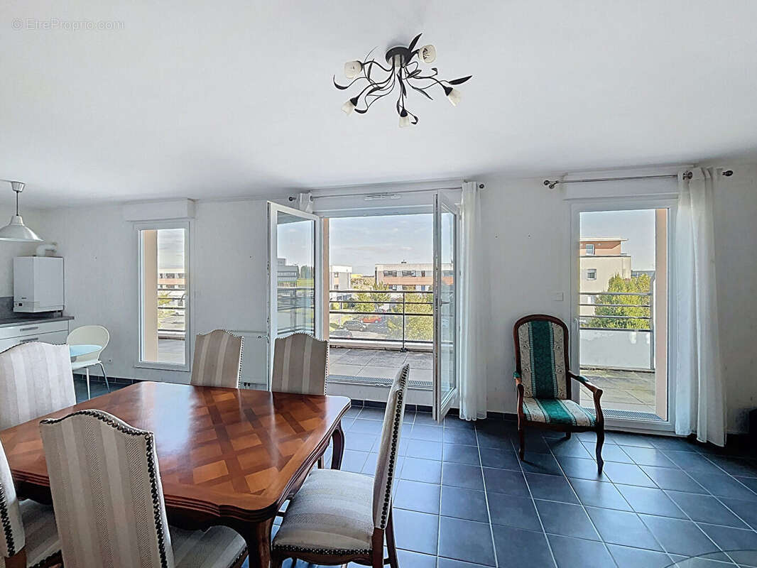 Appartement à FLEURY-SUR-ORNE