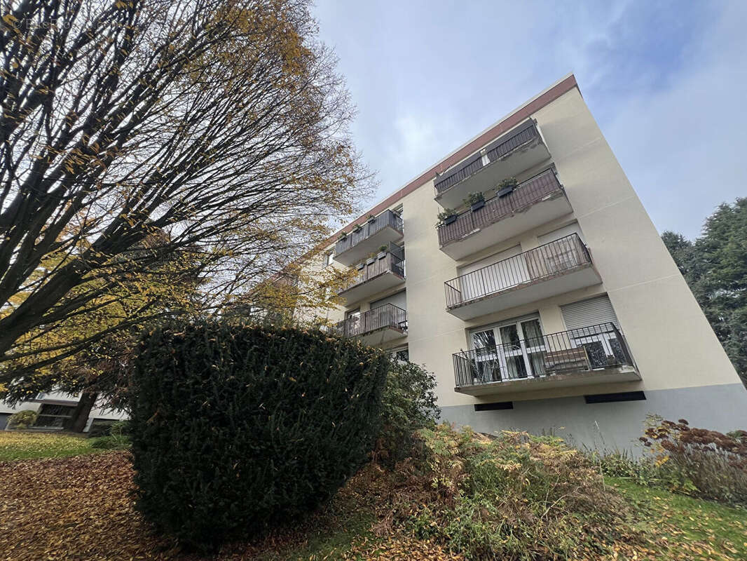 Appartement à SAINT-BRICE-SOUS-FORET