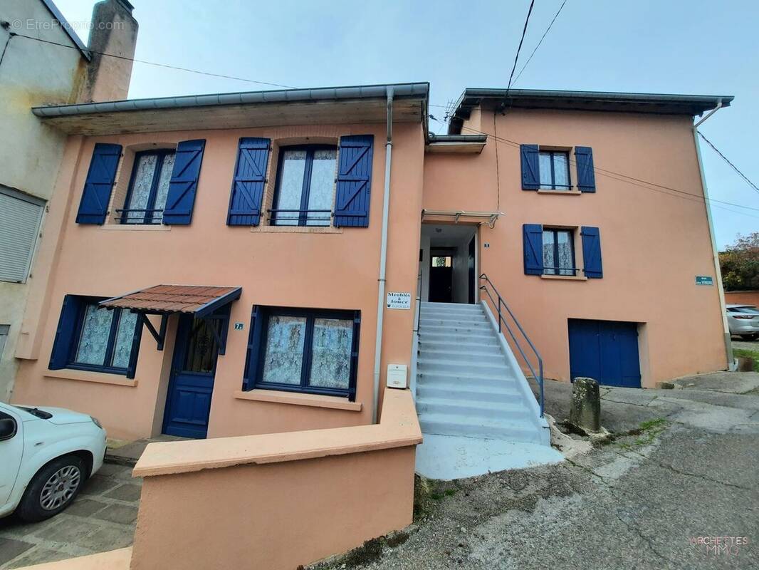 Appartement à BAINS-LES-BAINS