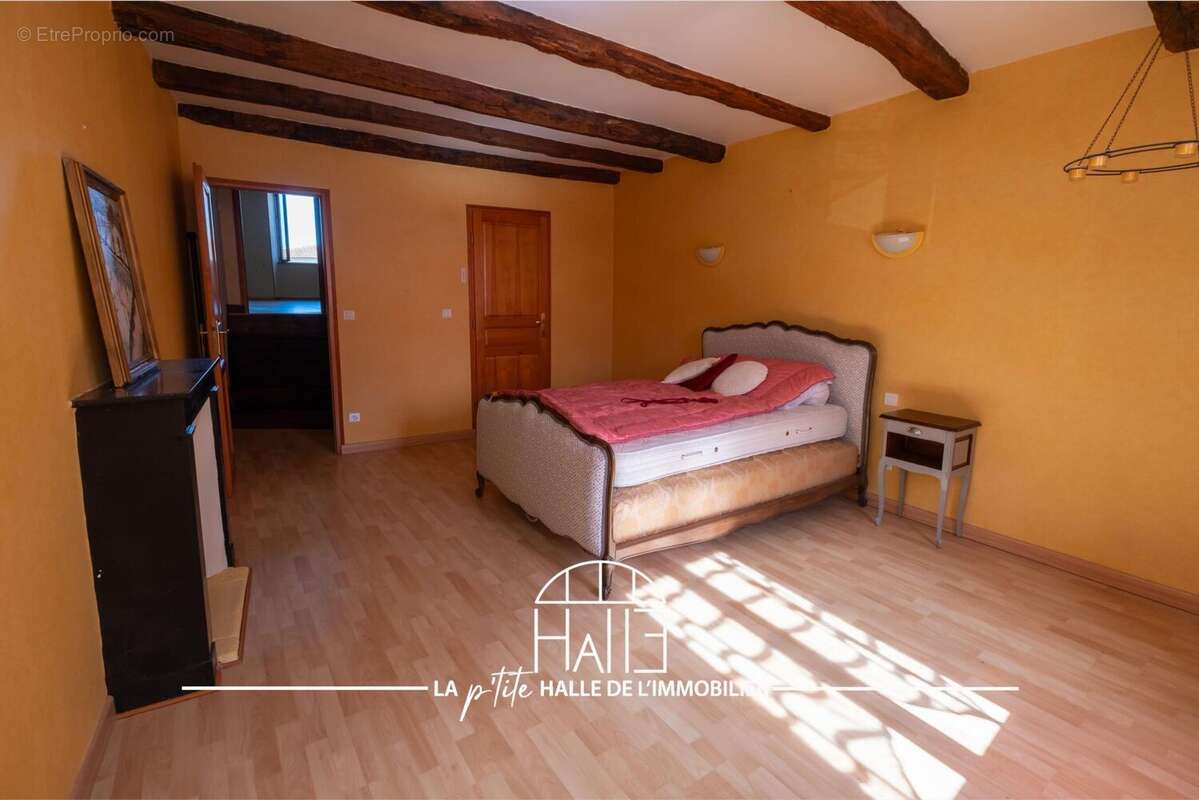 Maison à VERNEUIL-SUR-VIENNE