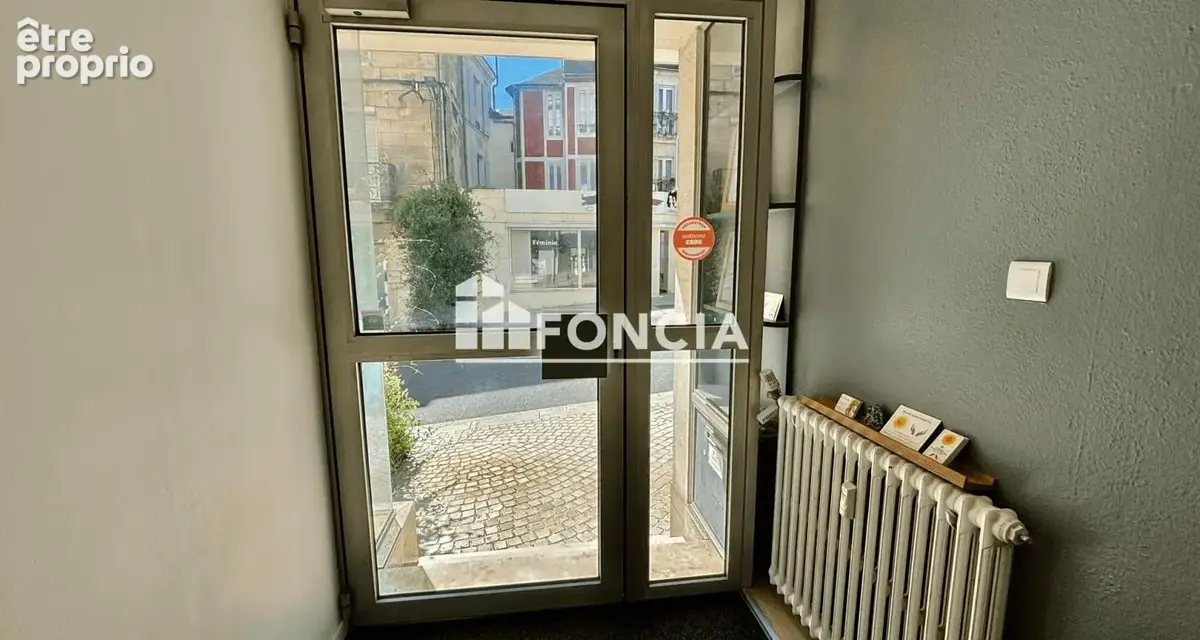 Plateau-bureau-vitrine - photo 4