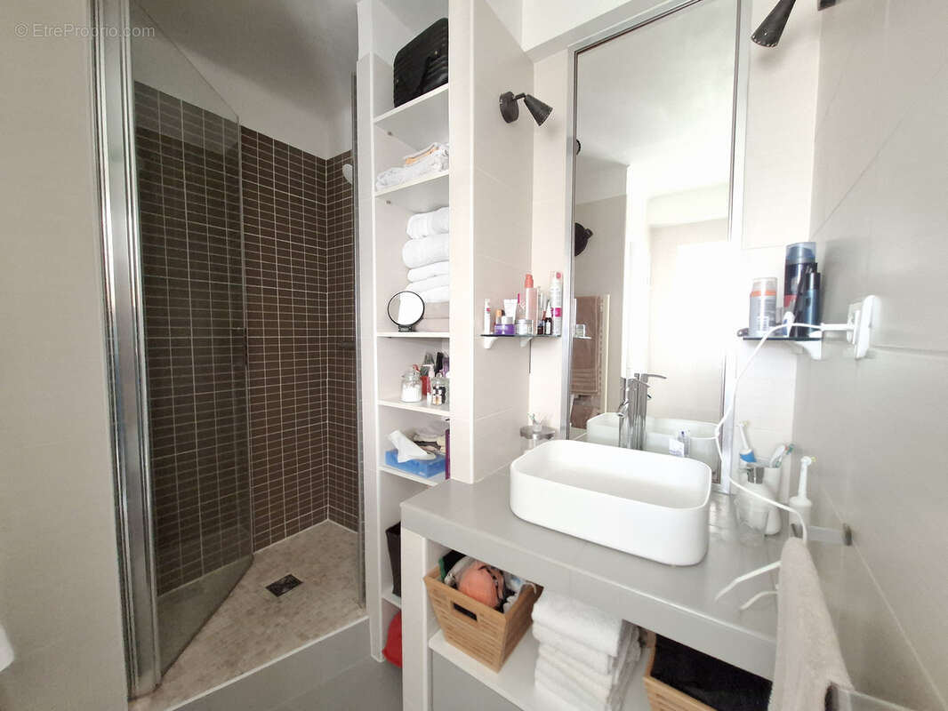 Appartement à MARSEILLE-12E