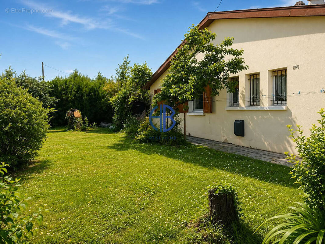 Maison à ECHIROLLES