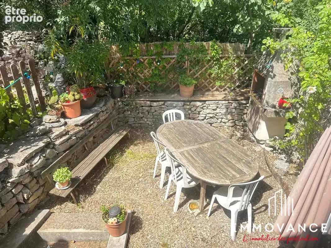 Maison 93 m² à Claret  - photo 2