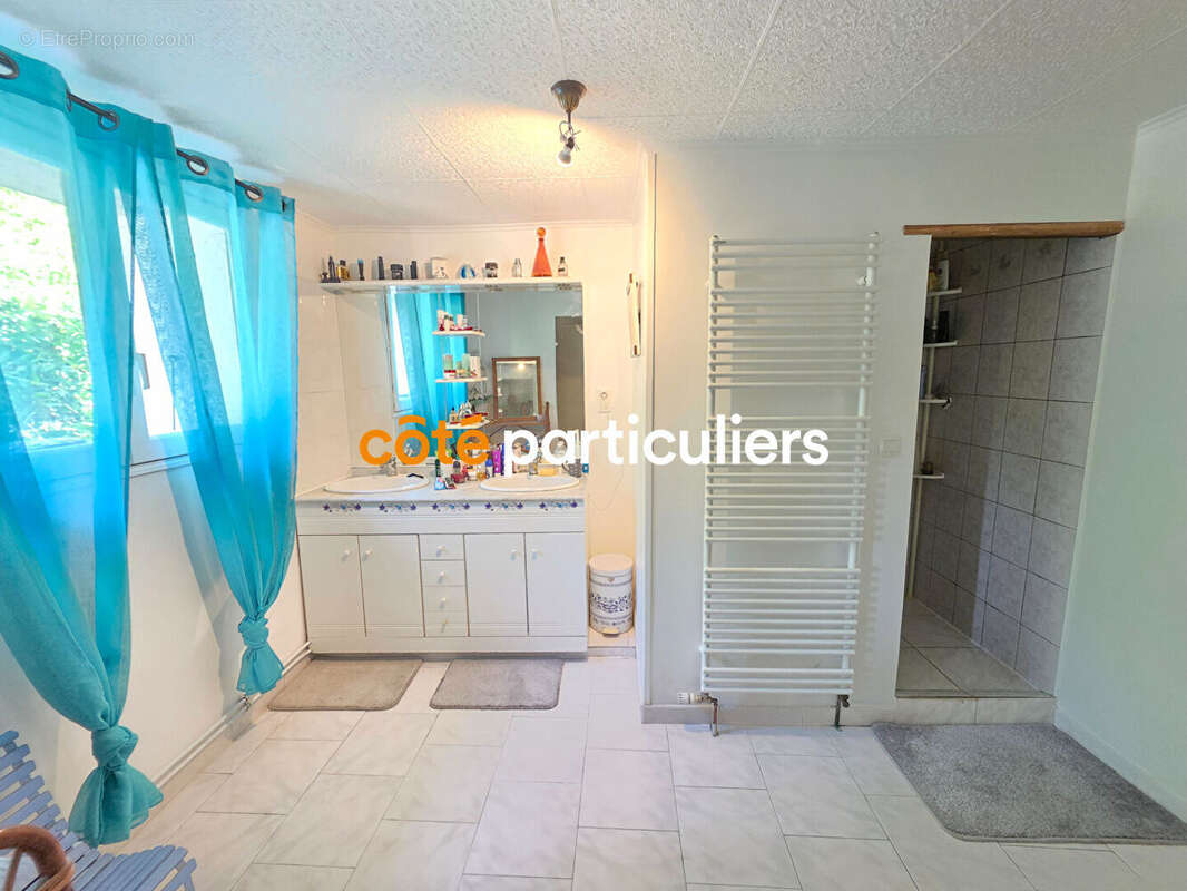 Maison à SAINT-VALERIEN