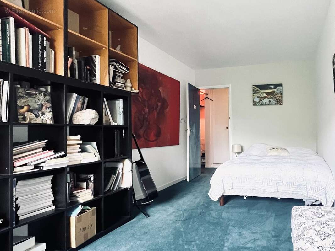 Appartement à PARIS-14E